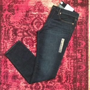 GAP Dark Wash Skinny Jeans 33X32